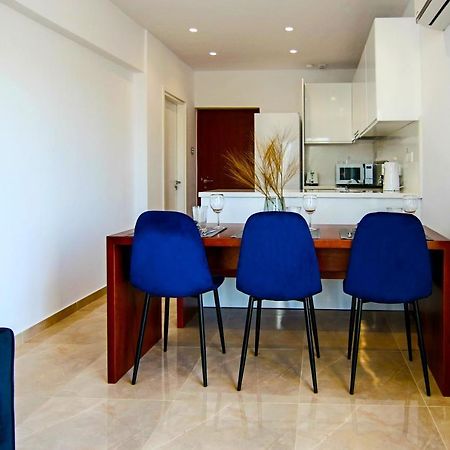 Phaedrus Living Seaside Residence Lighthouse 70 Paphos Bagian luar foto