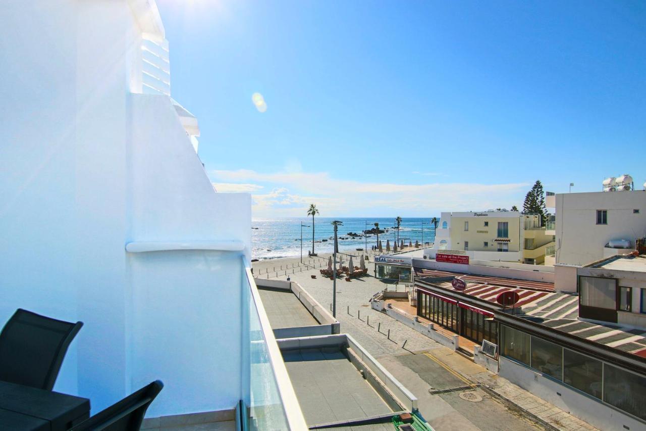 Phaedrus Living Seaside Residence Lighthouse 70 Paphos Bagian luar foto
